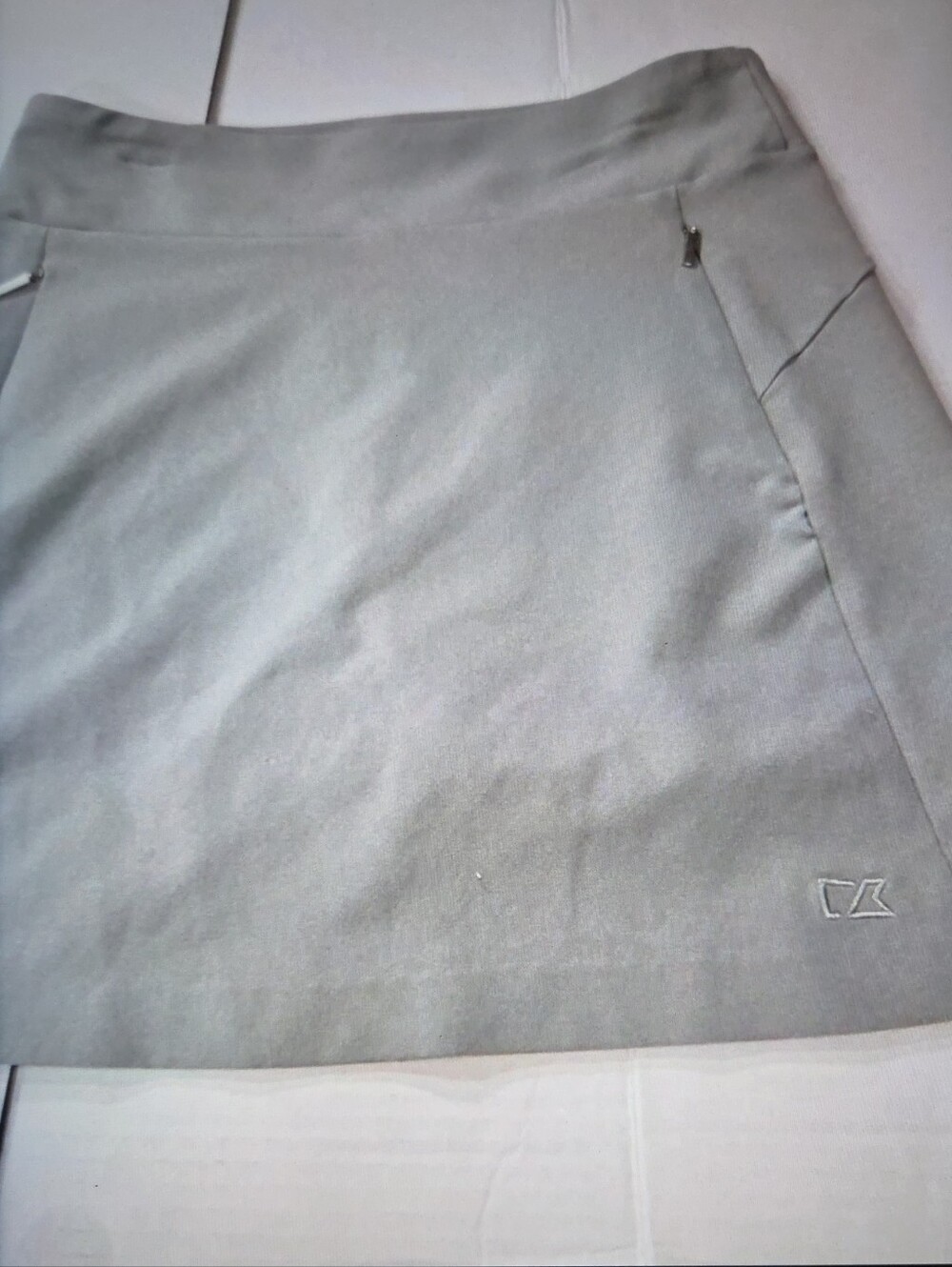 Cutter & Buck Light Gray Midi Skort